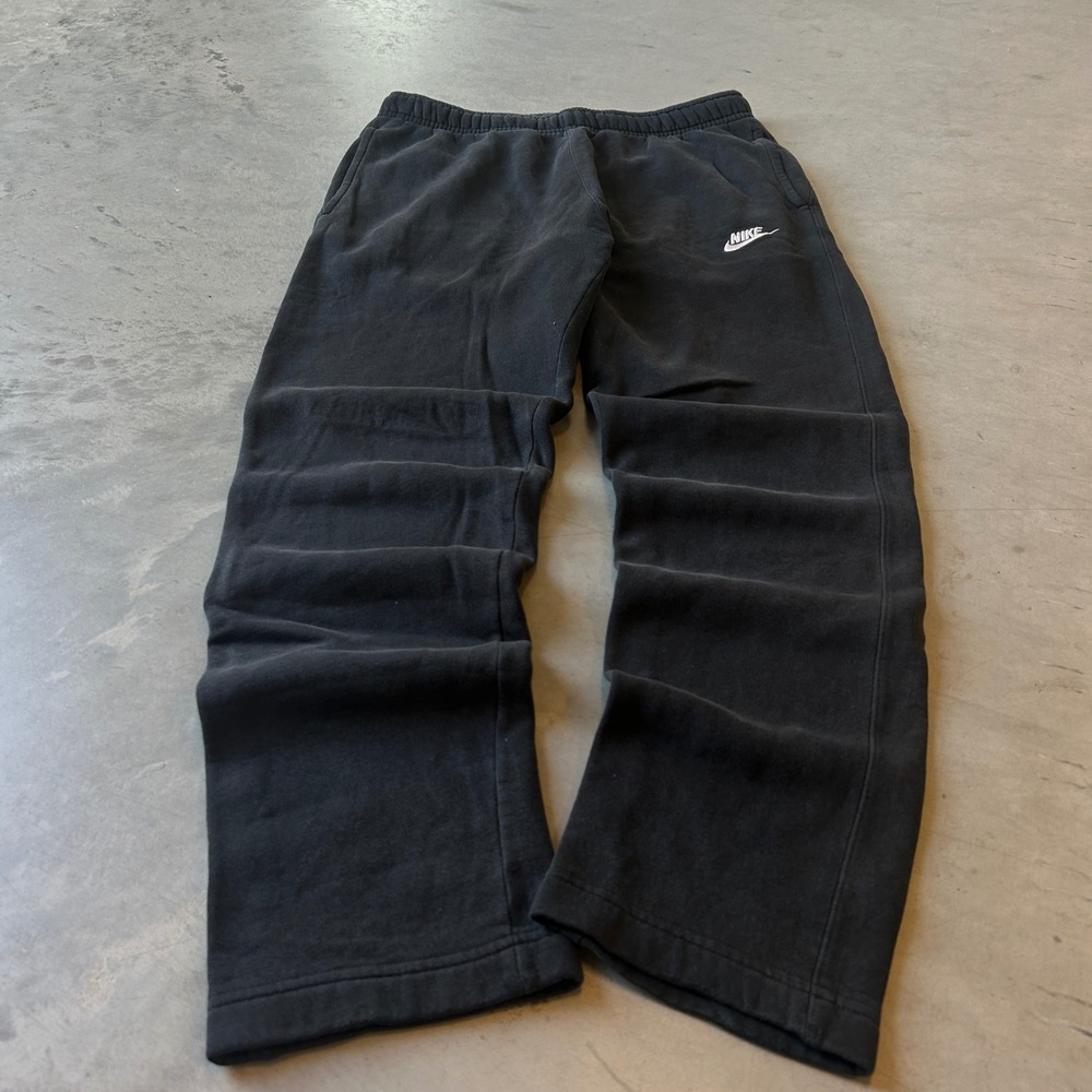 Nike Mens Sportswear Fleece Straight Leg Sweatpants Black Small J63